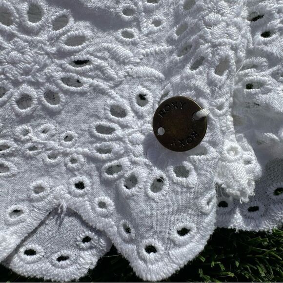 ROXY Bundle of 2 Boho Shorts - White Eyelet & Black Fringe, Size L - Picture 8 of 8